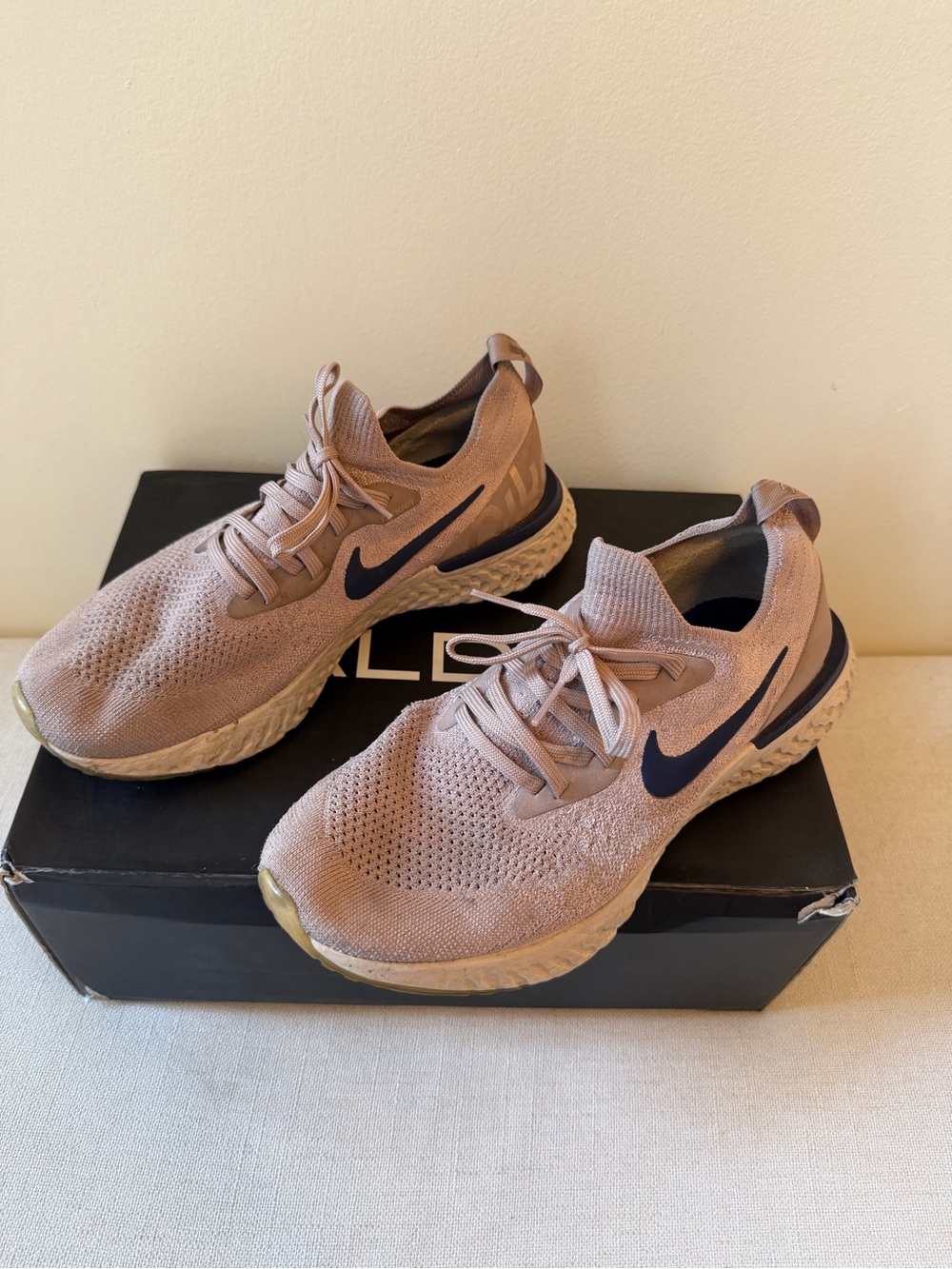 Nike EpicReact Sneakers Men’s size 9 *Taupe